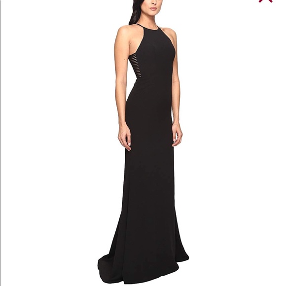 Faviana Dresses & Skirts - NWT STUNNING Faviana black side slit dress 😍